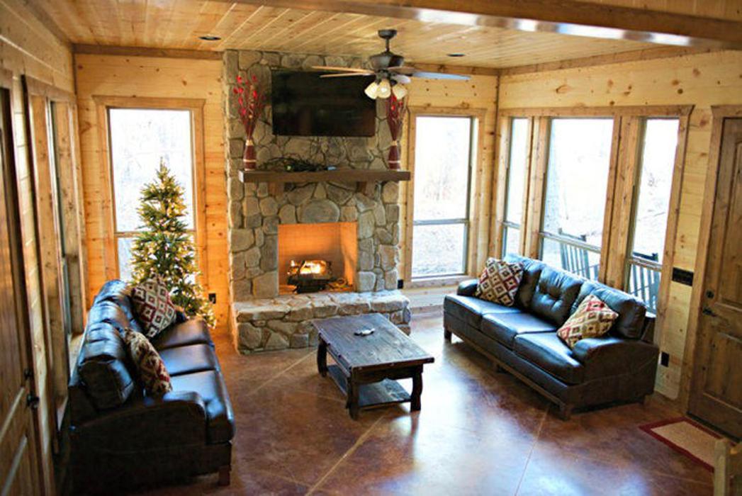 Bravo Custom Cabins - Broken Bow, OK