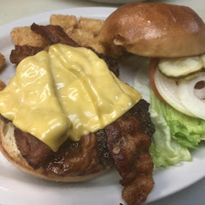 Vee's Grill & Coney Island - Zeeland, MI