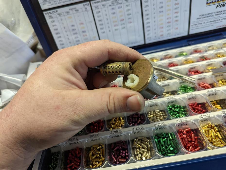 Sprouse's Locksmith and Car Keys Service - Nazareth, PA