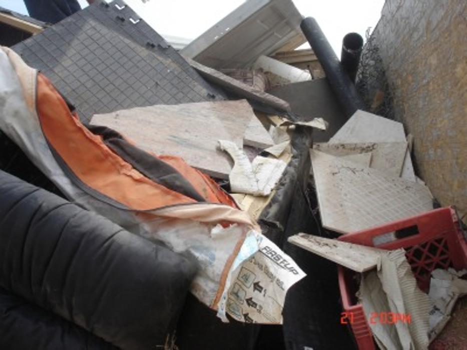 Clark's Hauling and Cleanup - Bloomington, CA