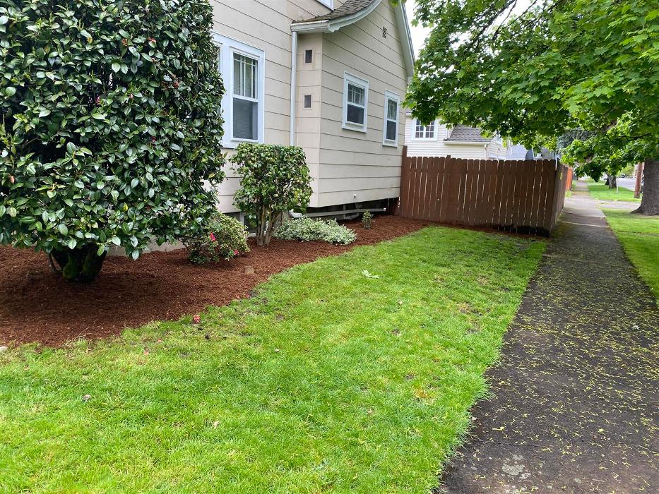 Royal Lawn Care - Salem, OR