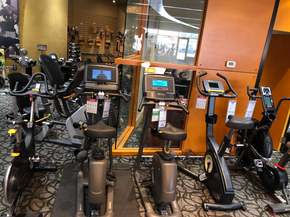 Johnson Fitness &amp; Wellness Store Logo