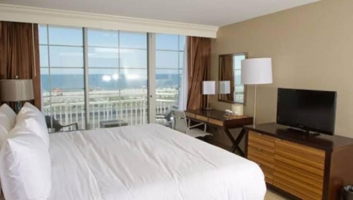 Ocean Club Hotel Image