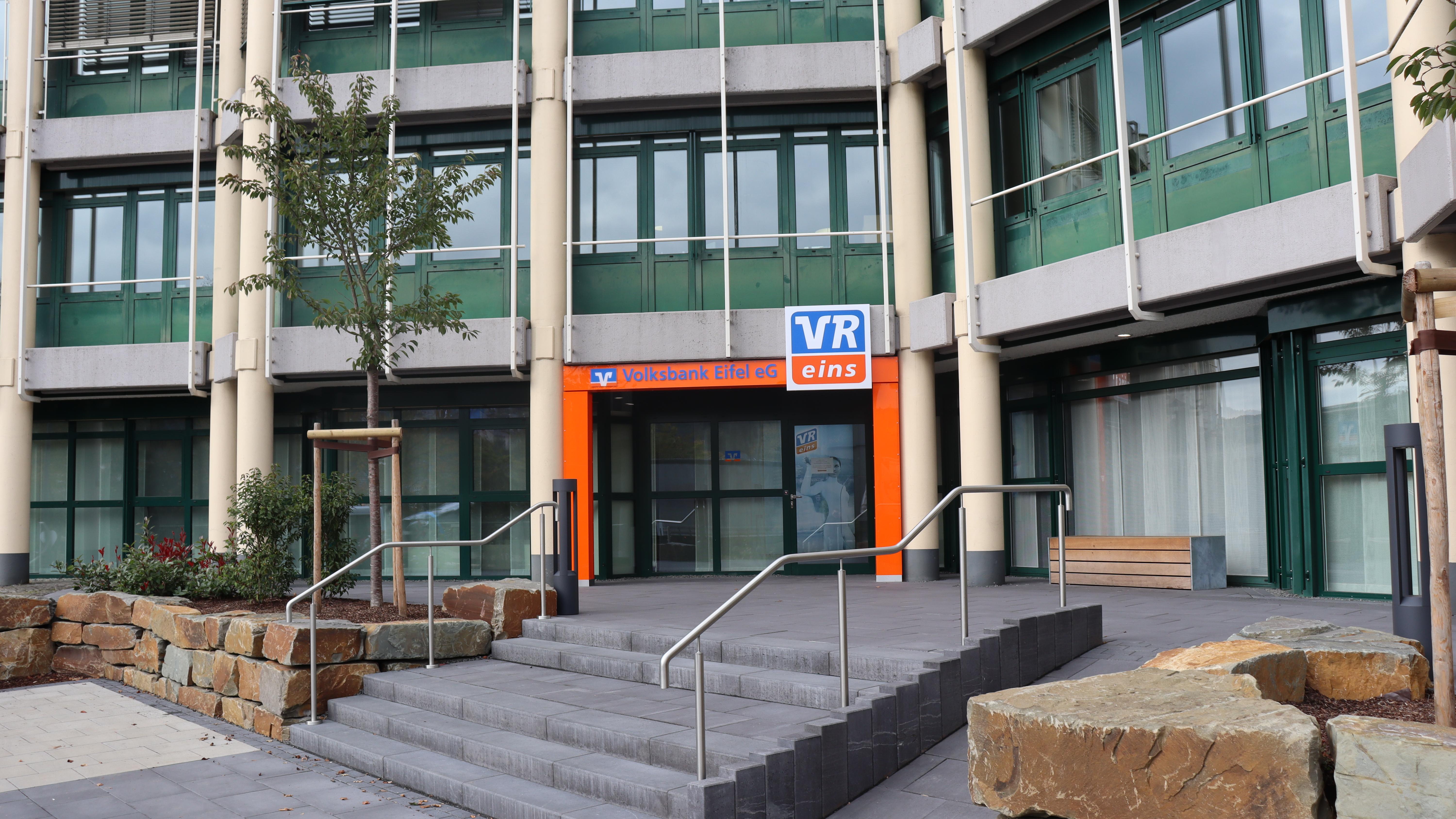 Geldautomat Volksbank Trier Eifel eG, Sarresdorfer Straße in Gerolstein