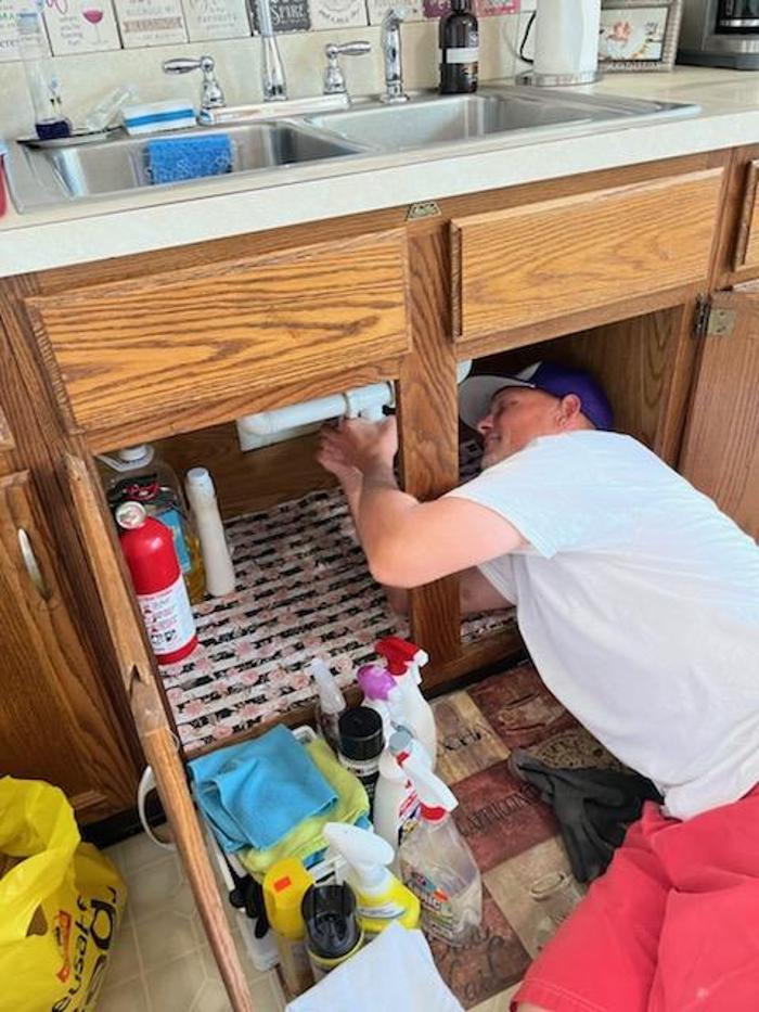 Supreme Cleaning & Maintenance Service LLC - Branford, CT