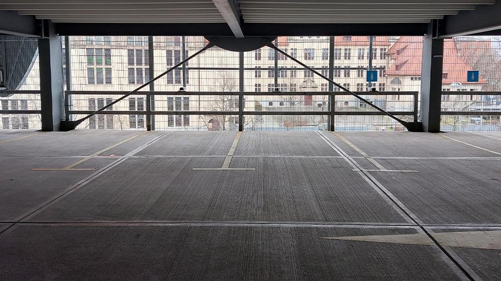 Parkhaus Victoria Center APCOA, Schreiberhauer Straße in Berlin