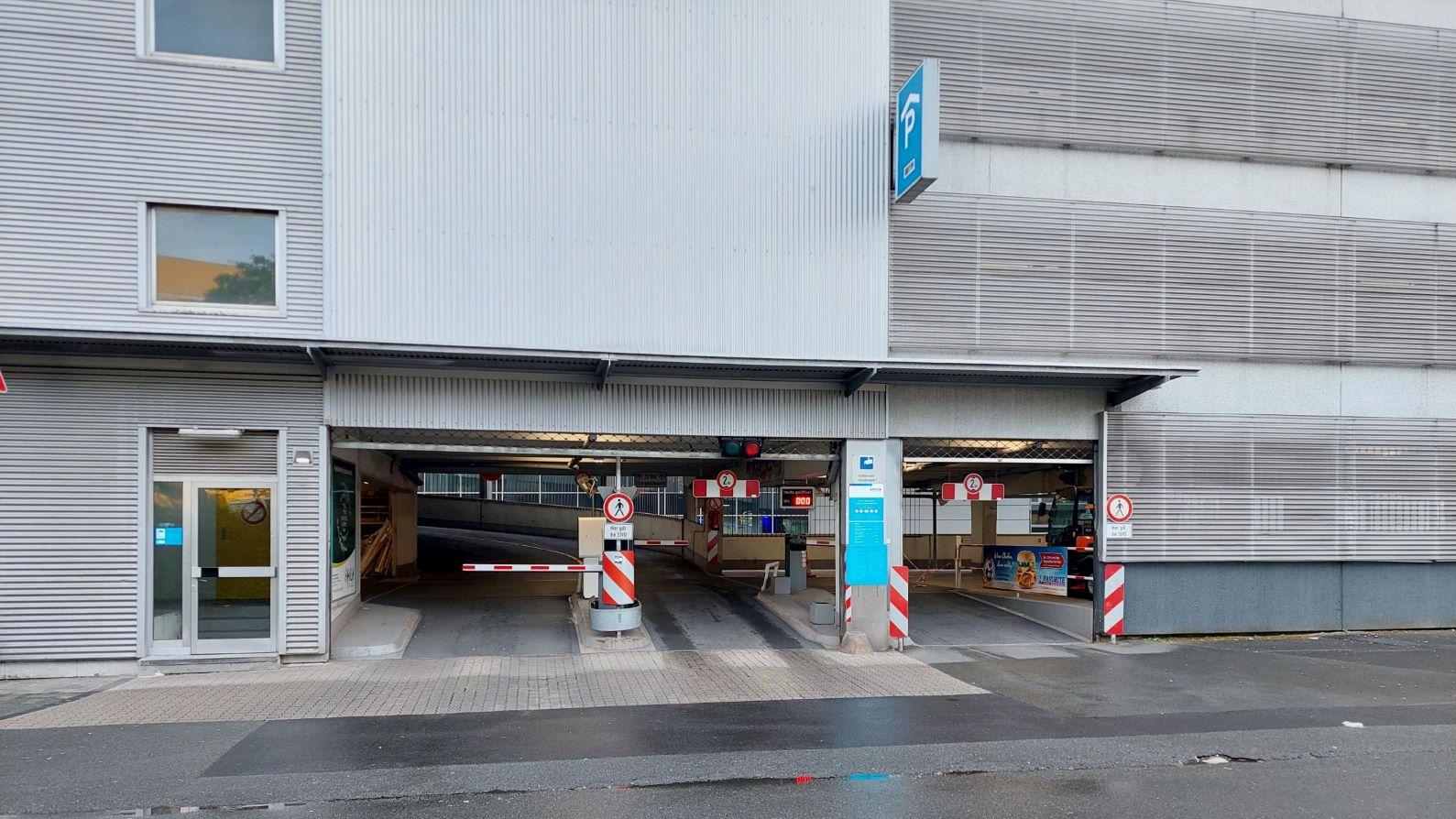 Parkhaus Reichswalds Ecke APCOA, Heeserstraße in Siegen