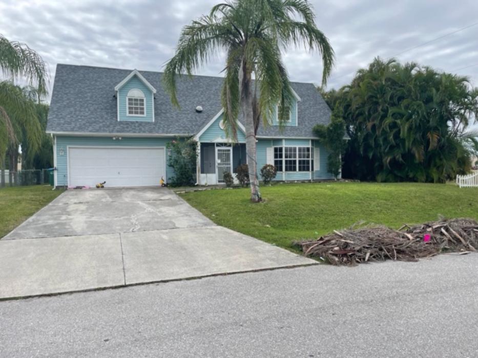 Four Peaks Roofing - Cape Coral, FL