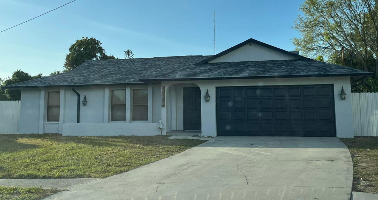 Four Peaks Roofing - Cape Coral, FL