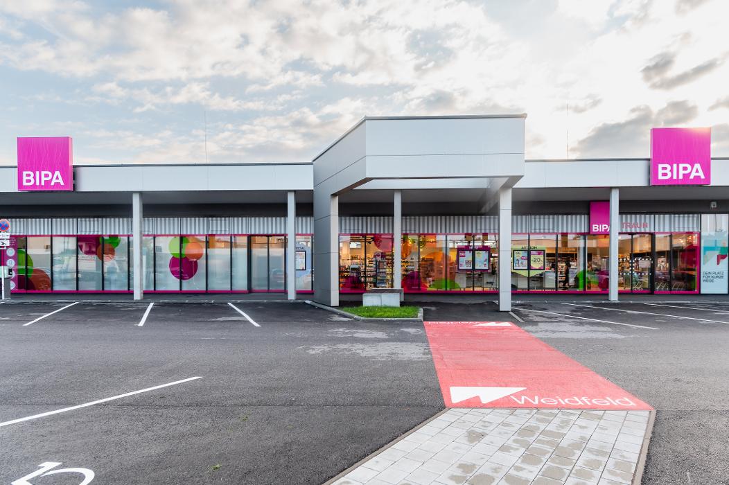 BIPA, Weidfeldstraße in Traun