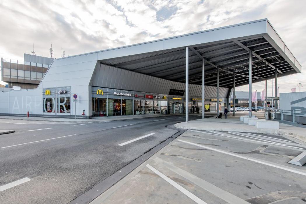 McDonald's, Flughafenstraße in Langenhagen