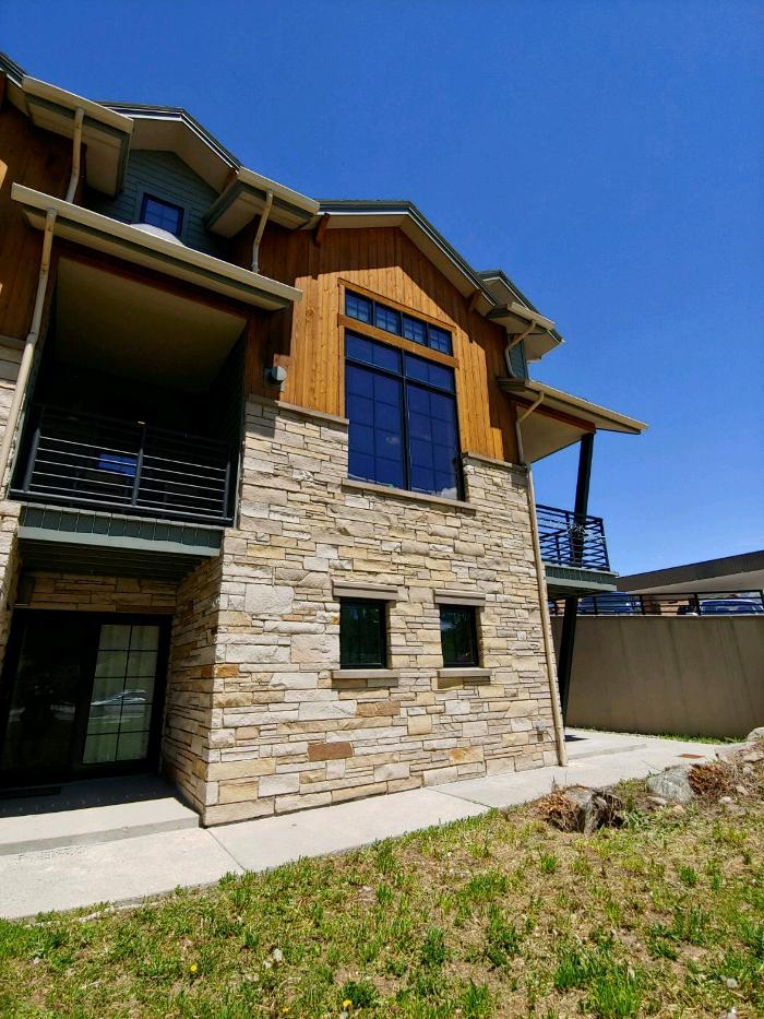 full-service window cleaning  https://www.masterwindowcleaninginc.com/