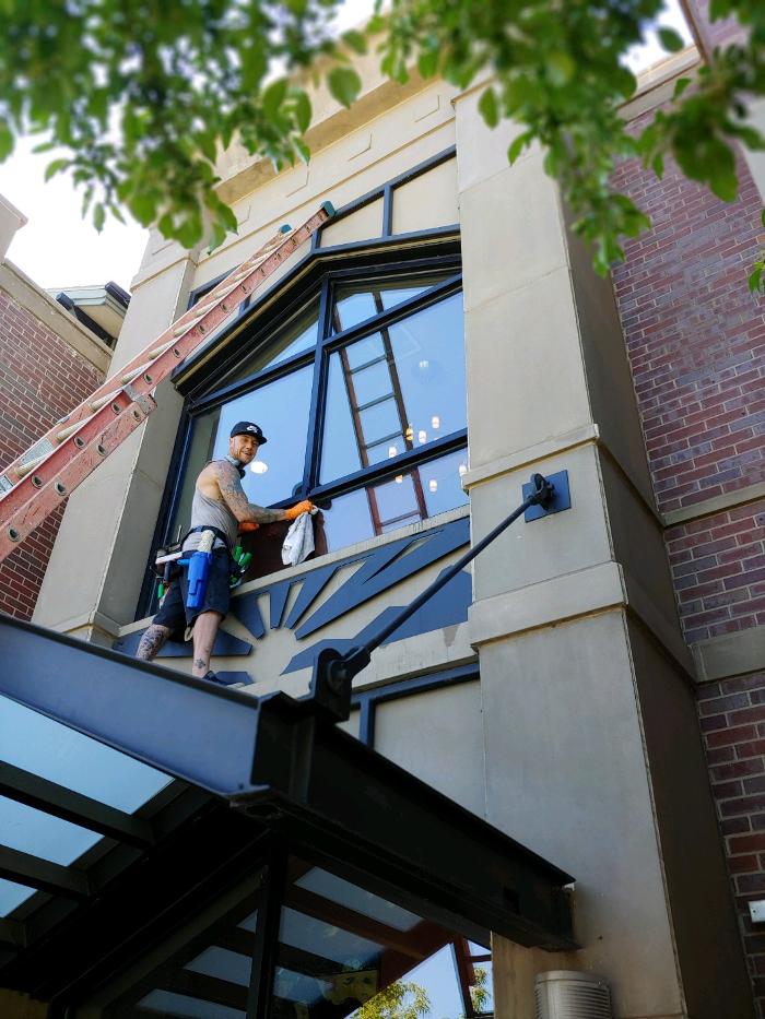 full-service window cleaning  https://www.masterwindowcleaninginc.com/