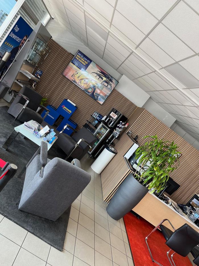 Premio Reifen + Autoservice Stern Service GmbH, Industriestraße in Mörfelden-Walldorf