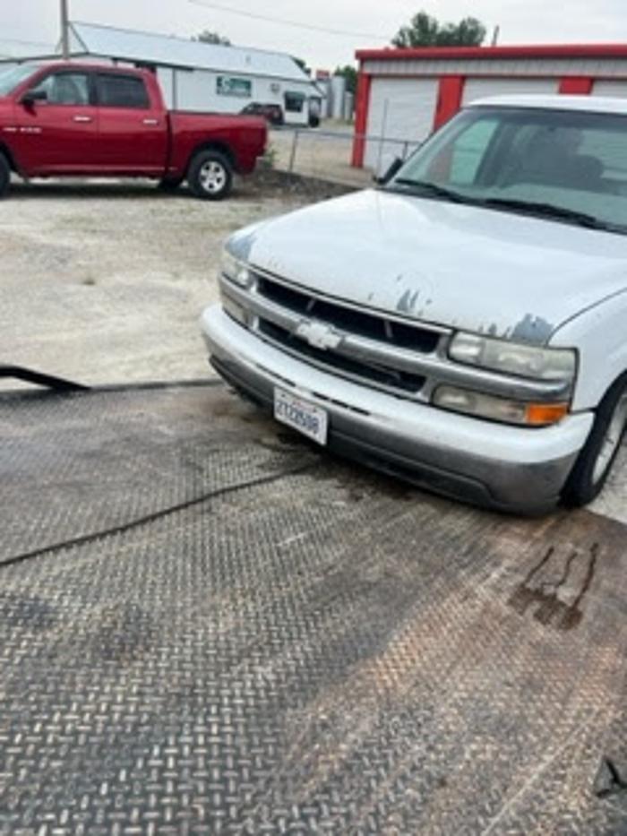 Ed Holsapple Towing - Salem, IL