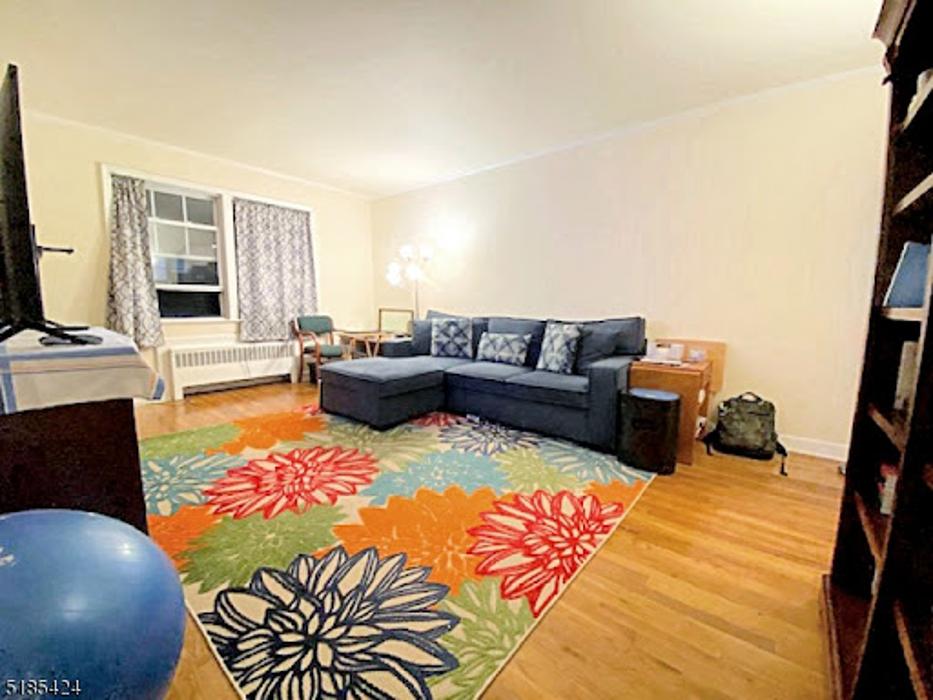 NEREYDA MARTINEZ, REMAX LIFETIME REALTORS - Union, NJ