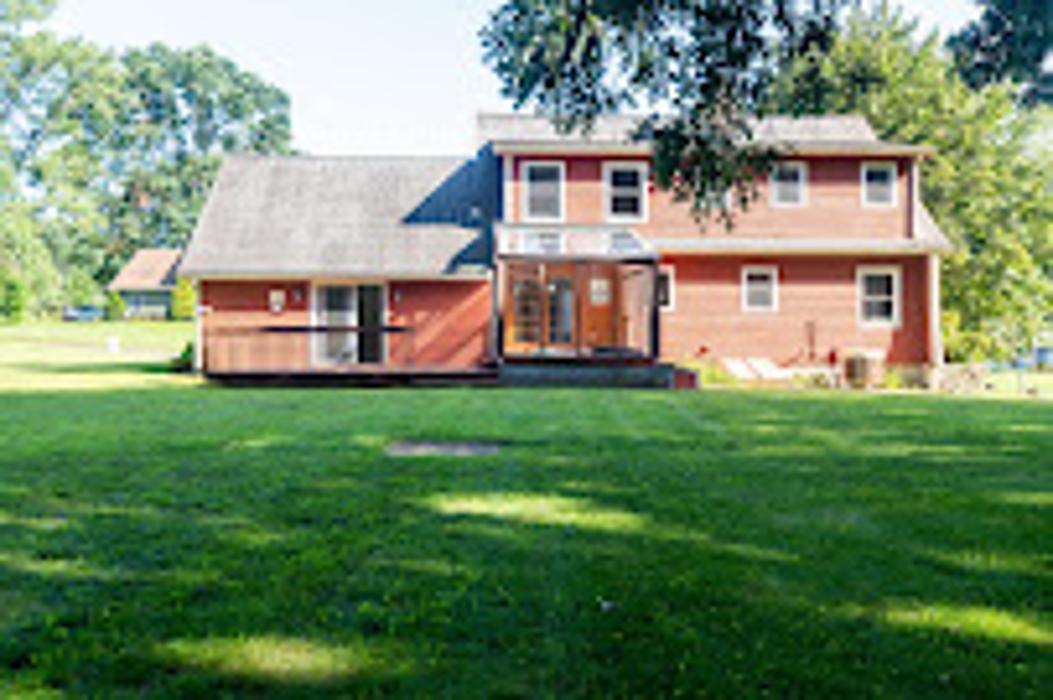 Above And Beyond Realty - Enfield, CT