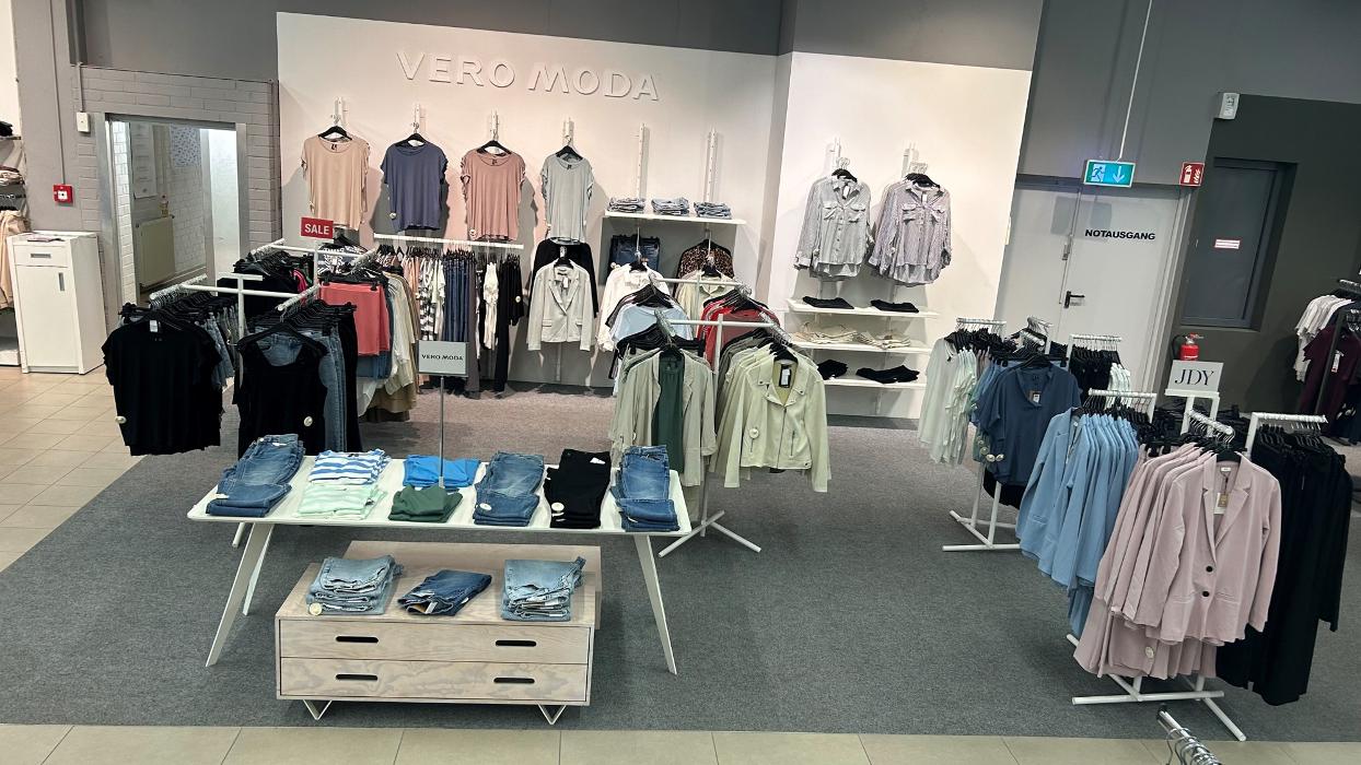 AWG Mode Center Großenhain, Riesaer Str. in Großenhain