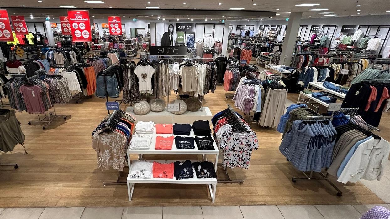 AWG Mode Center Erkner, Friedrichstraße in Erkner