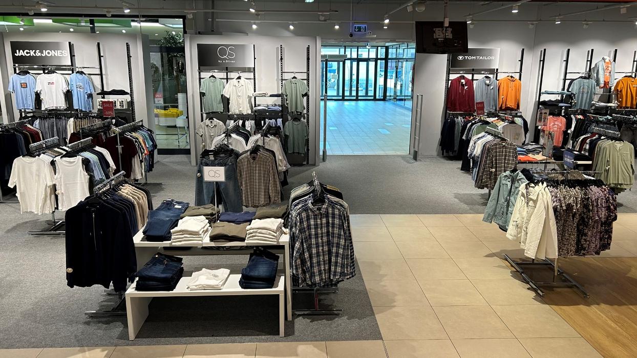 AWG Mode Center Elsterwerda, Lauchhammer Straße in Elsterwerda