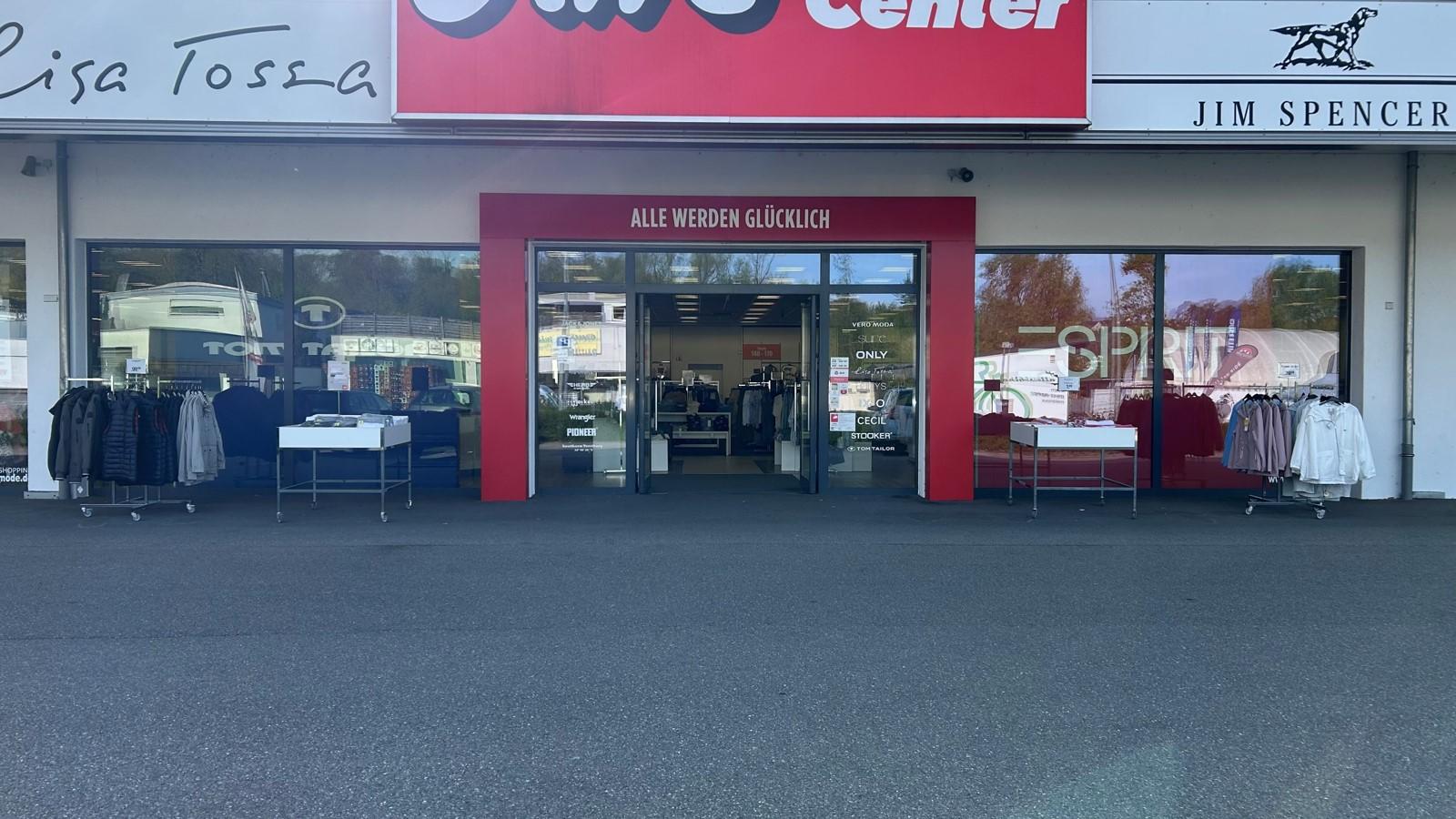 AWG Mode Center Neckartenzlingen, Karlstraße in Neckartenzlingen