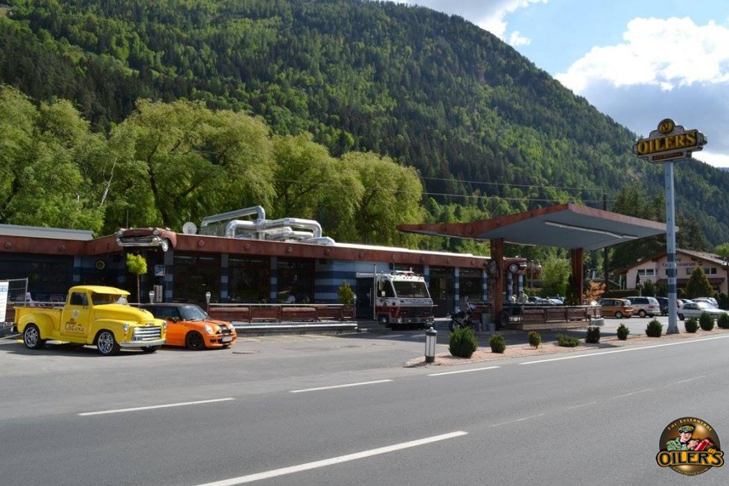 Oilers69 - American Diner in Haiming in Tirol, Bundesstraße in Haiming