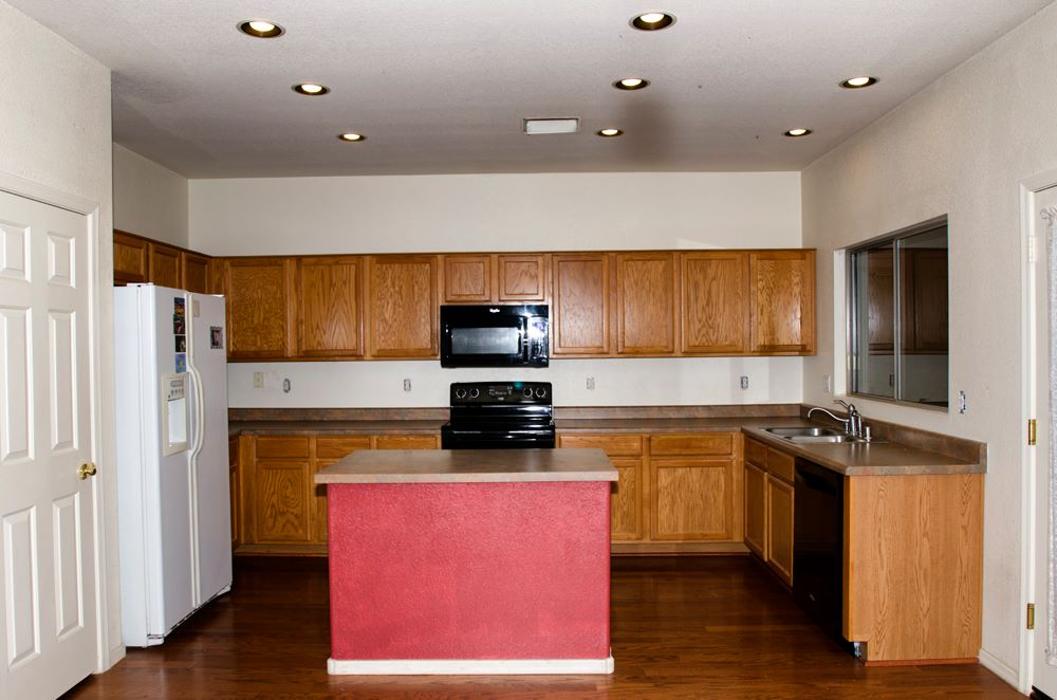 Coats of Many Colors Painting LLC - Surprise, AZ