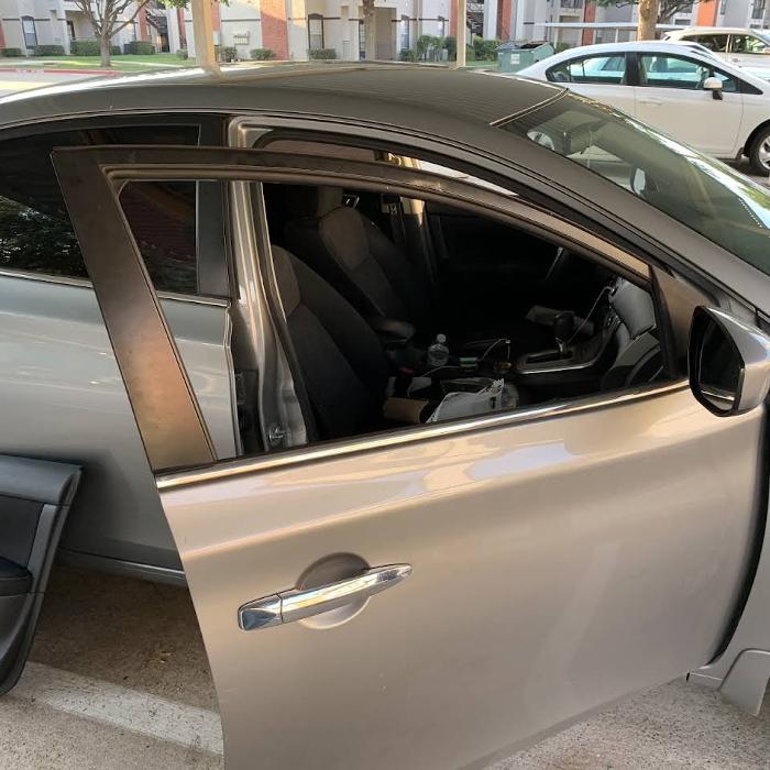 auto glass replacement https://4starsautoglass.business.site/