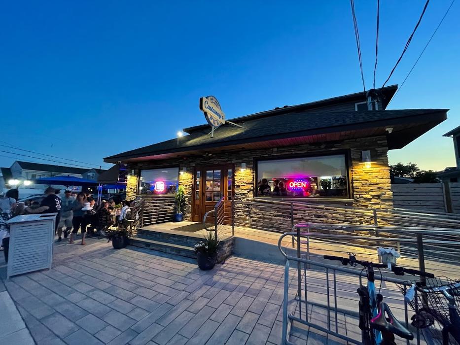 Castaways Pub - Lavallette, NJ