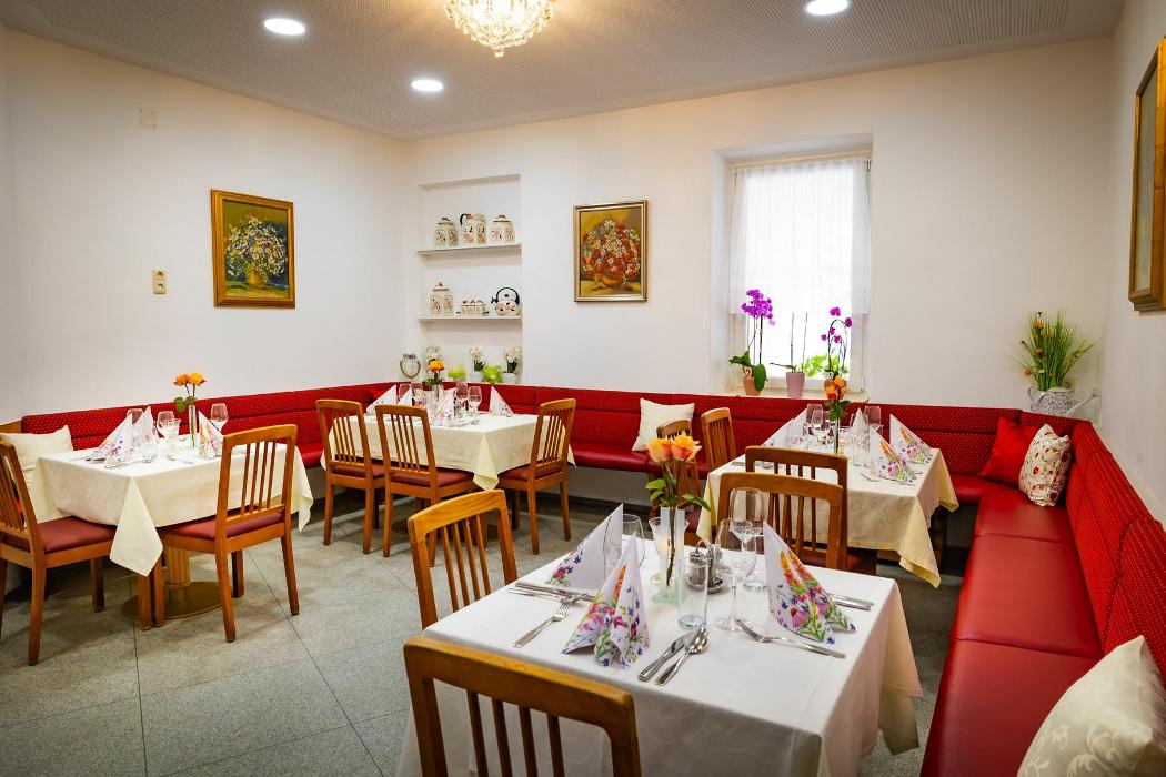 Gasthaus Stefanie, Hauptstraße in Neuhaus am Klausenbach