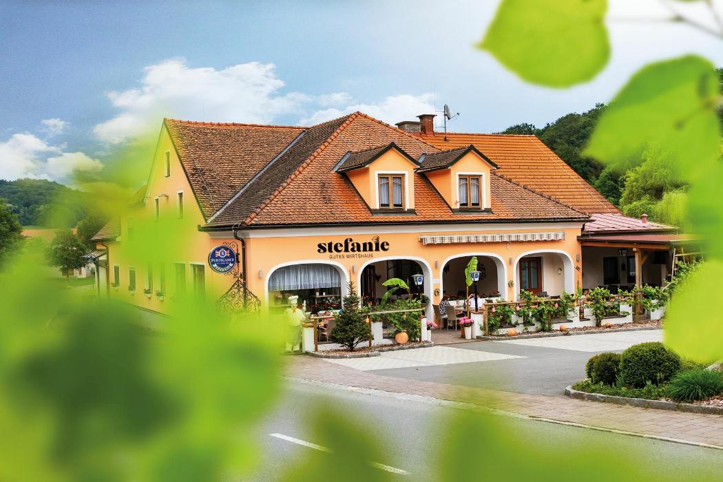 Gasthaus Stefanie, Hauptstraße in Neuhaus am Klausenbach