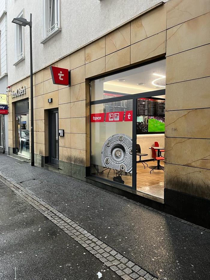 Tipico, Gelbehirschstraße in Frankfurt am Main