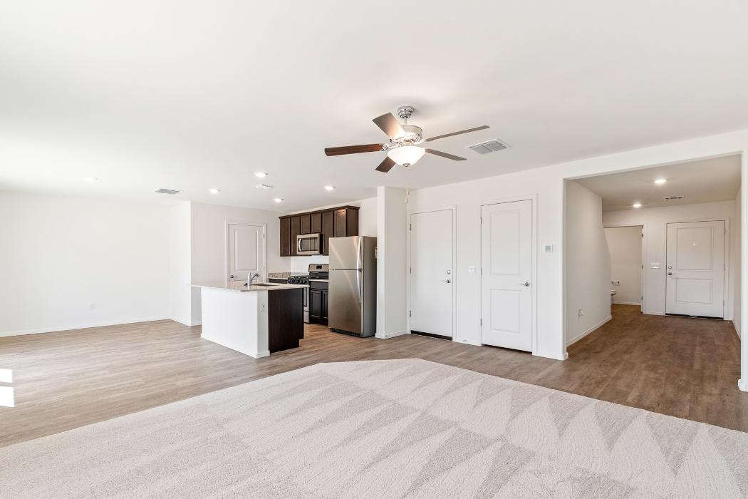 LGI Homes - Vistas at Huning Ranch Image