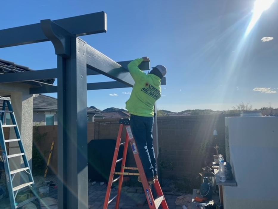 L Paradise Landscaping Services - Goodyear, AZ