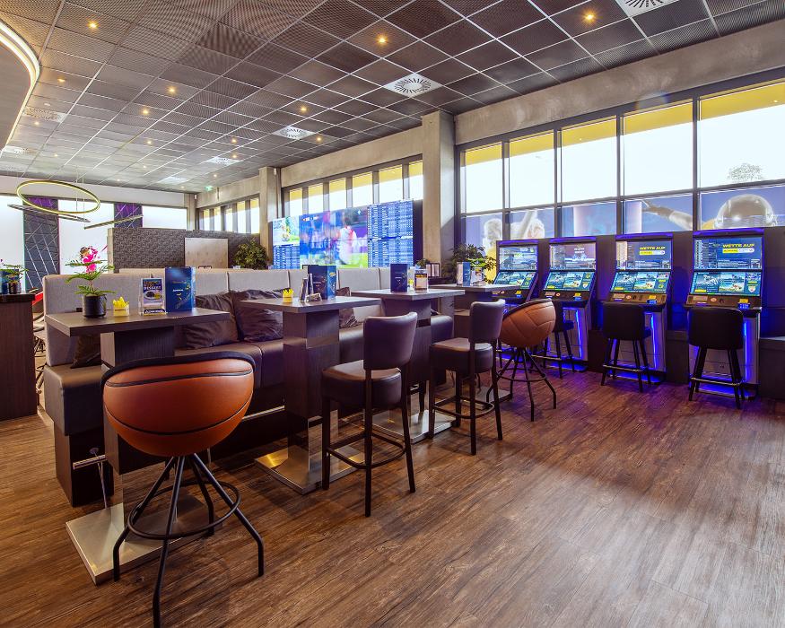 ADMIRAL Sportsbar, Innerbergerstraße in Schwechat