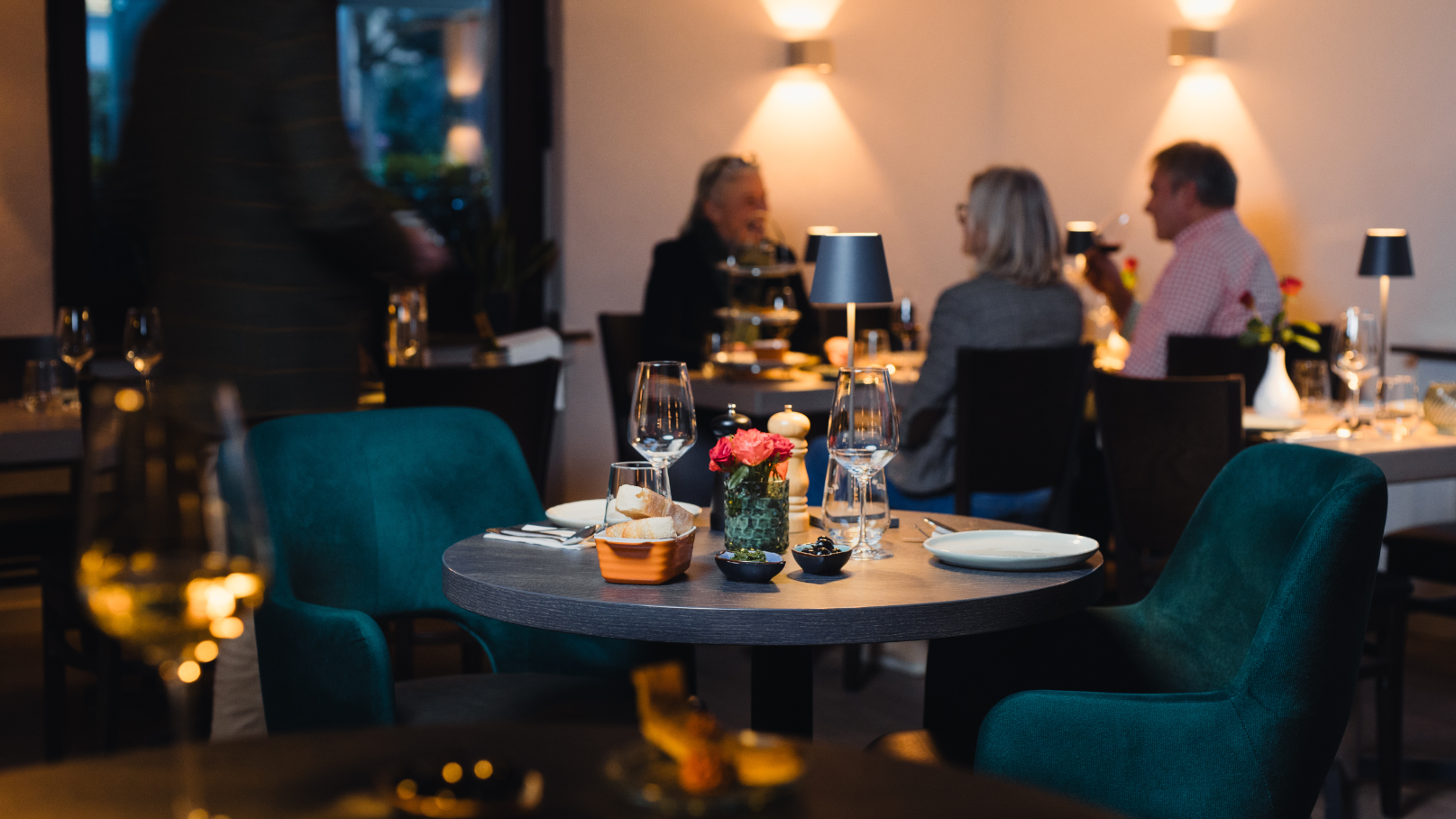 Restaurant Wundertüte - 1 Gericht - 2 Weine, Haus-Berge-Straße in Essen
