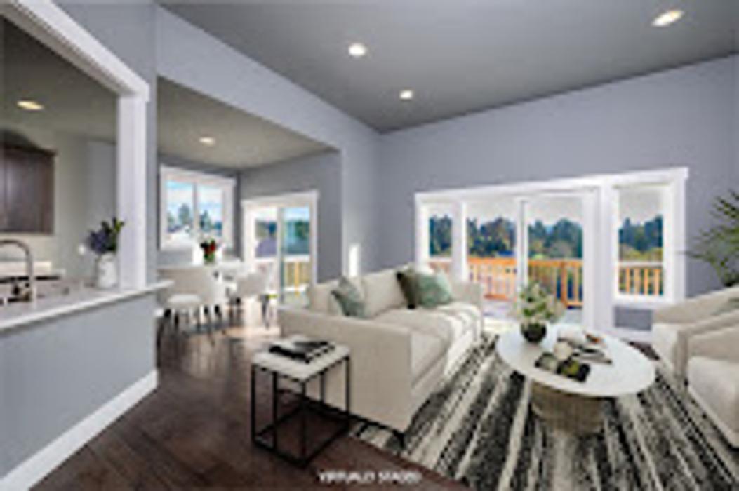 Feather Ann Hryczyk, Realty One Group At the Beach - Lincoln City, OR