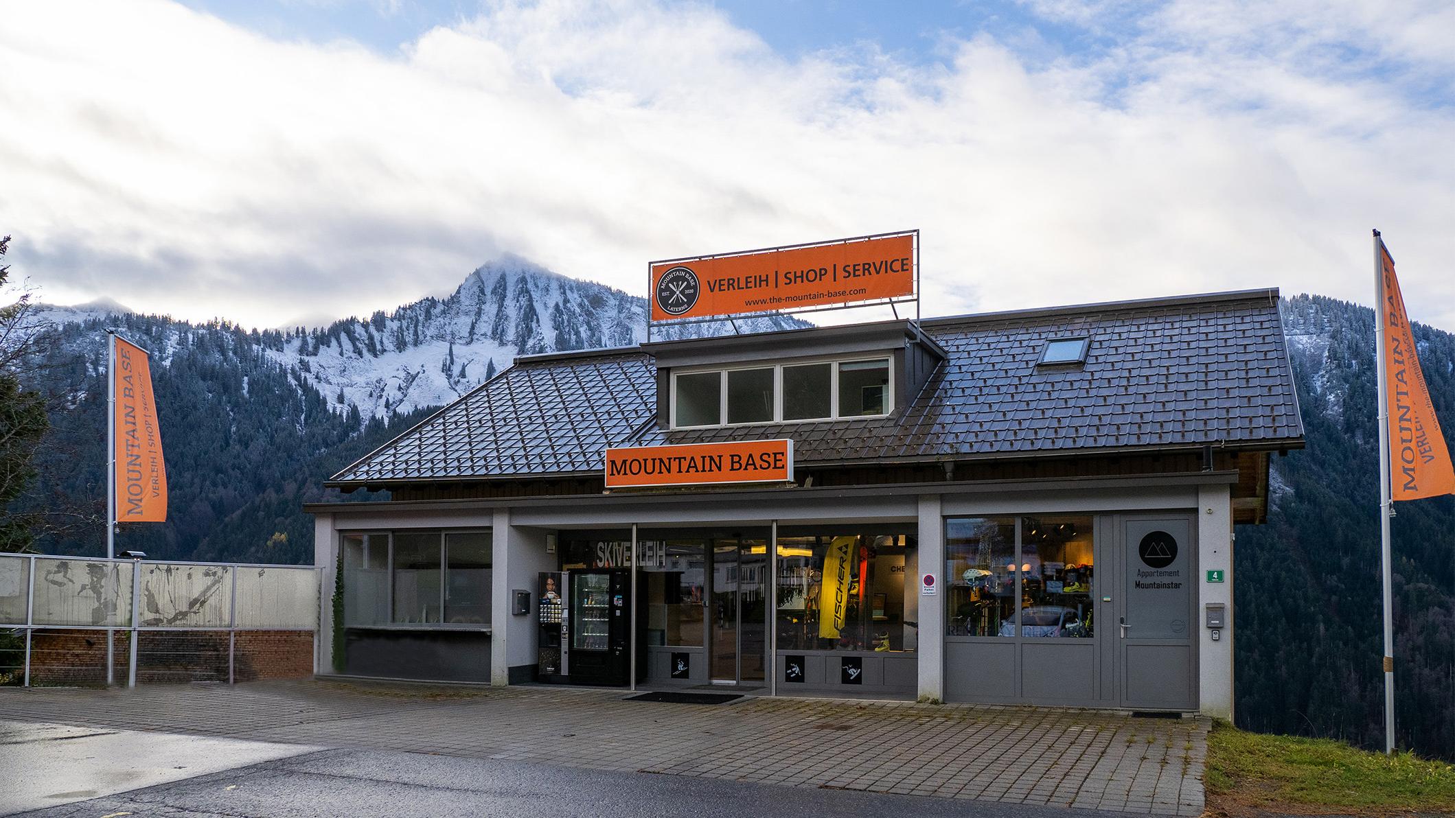 MOUNTAIN BASE Laterns, Kühboden in Laterns