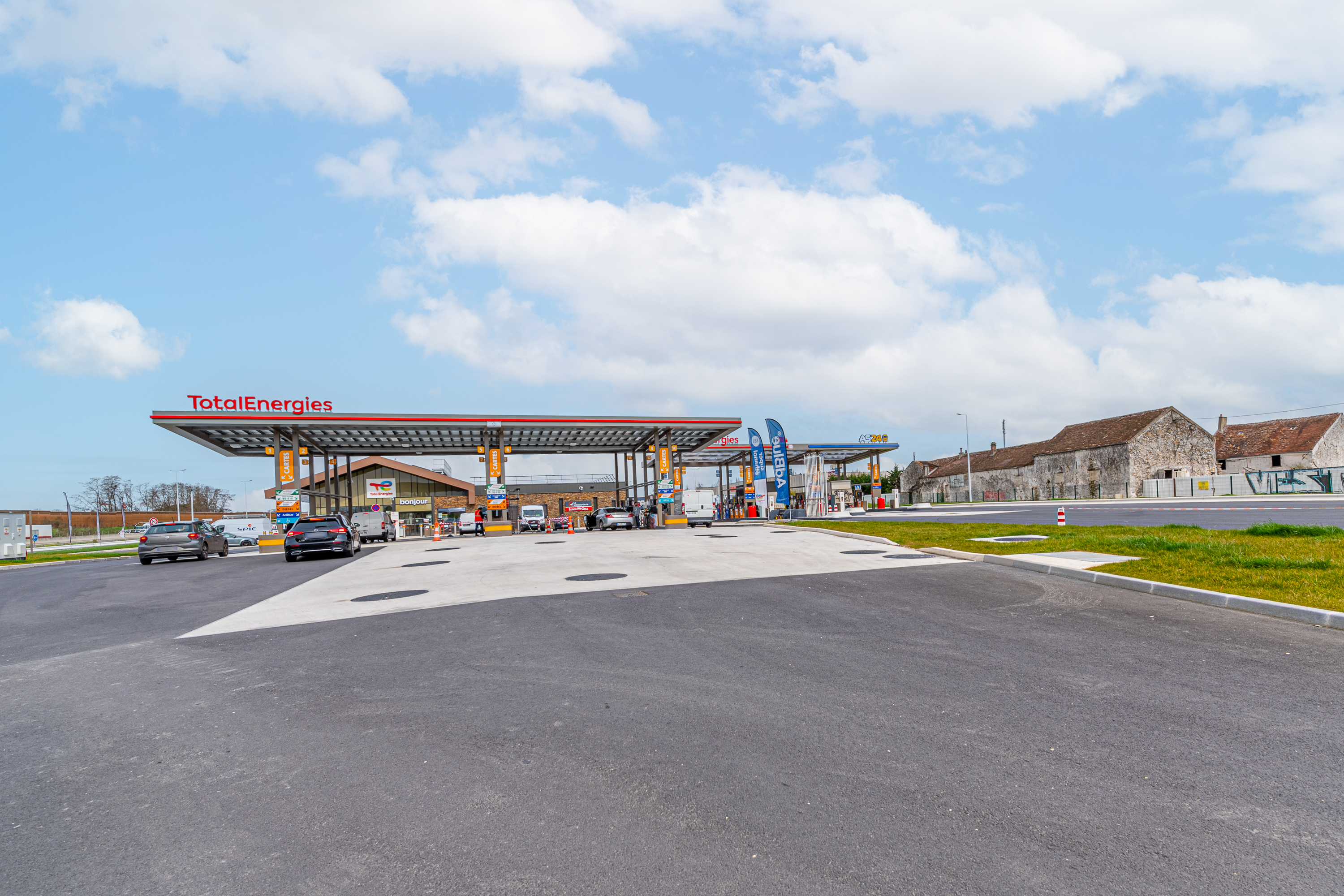 This is a picture representing NF080234 (FUELING) - REL. PONTAULT - SOUBRIARDE