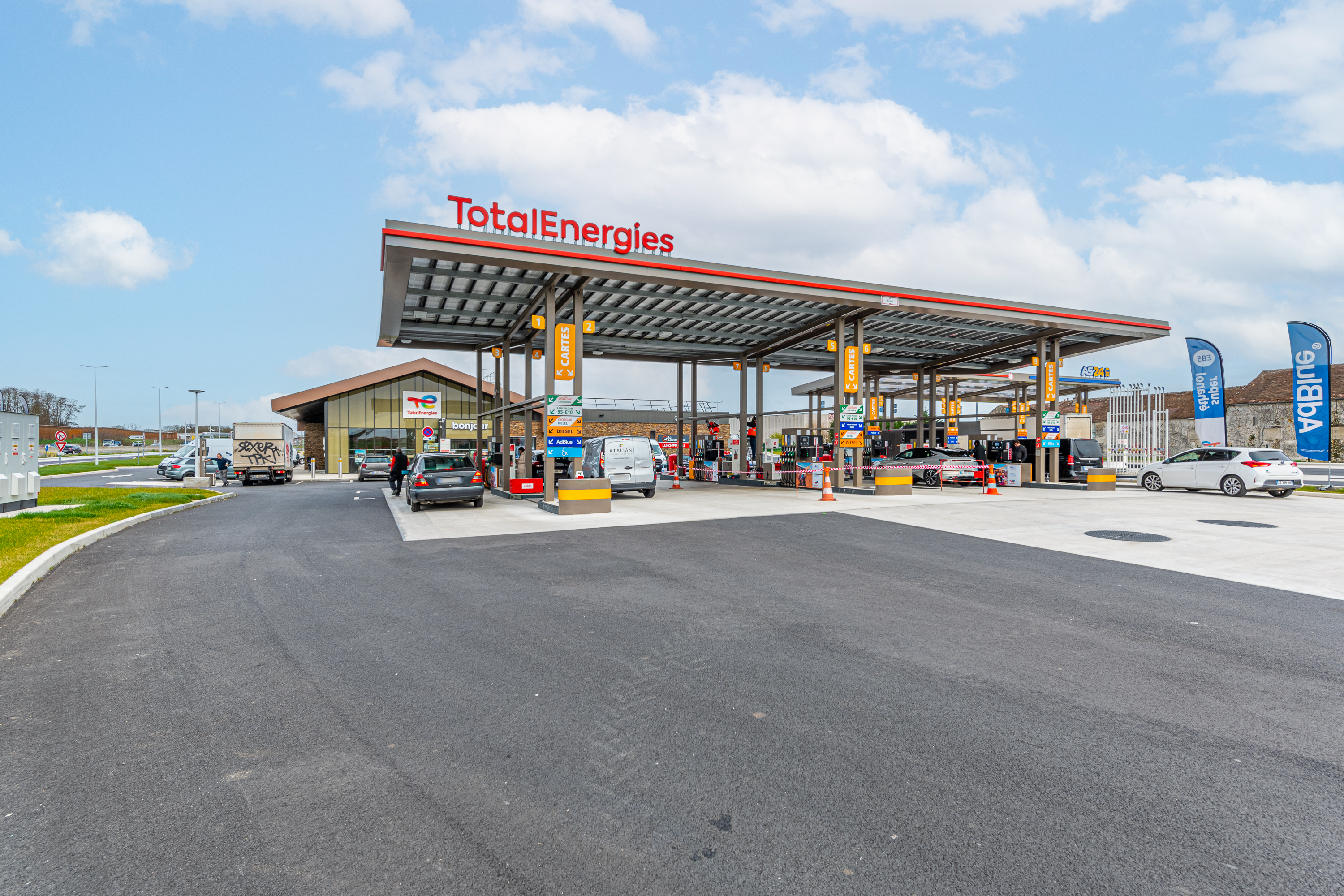 This is a picture representing NF080234 (FUELING) - REL. PONTAULT - SOUBRIARDE