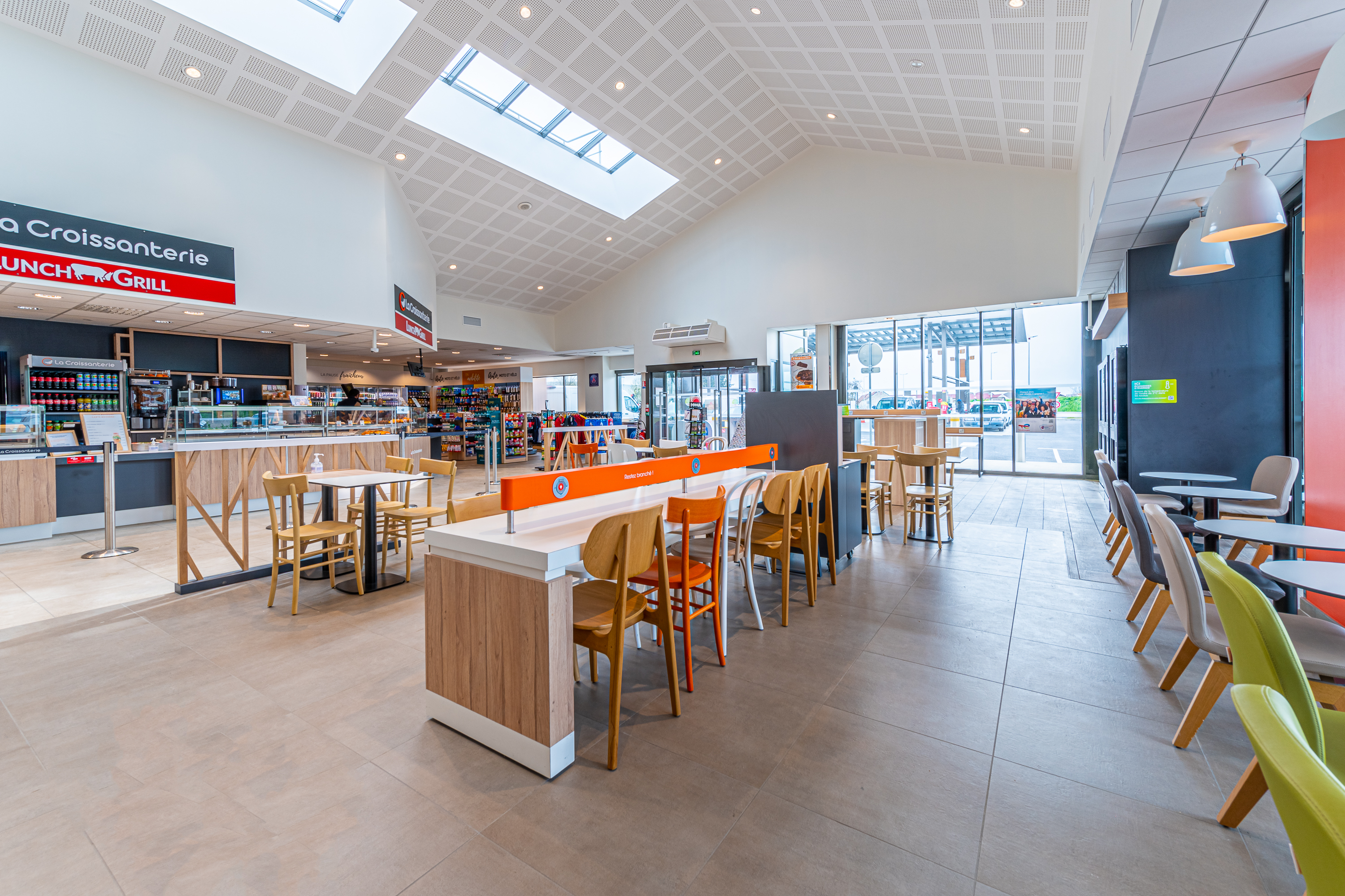 This is a picture representing NF080234 (FUELING) - REL. PONTAULT - SOUBRIARDE