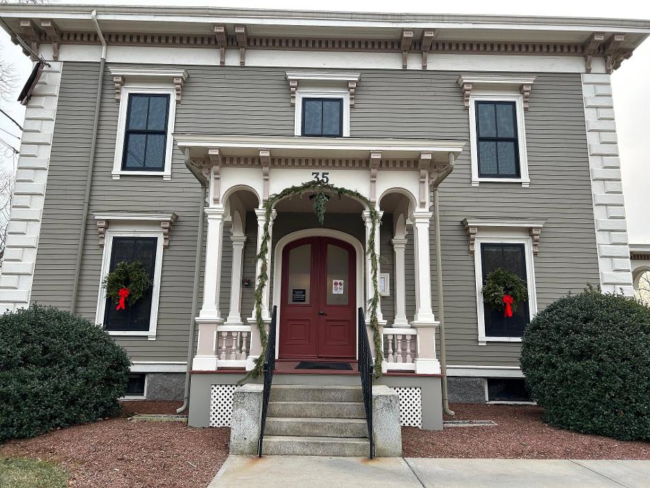 Clinton Savings Bank - Berlin, MA