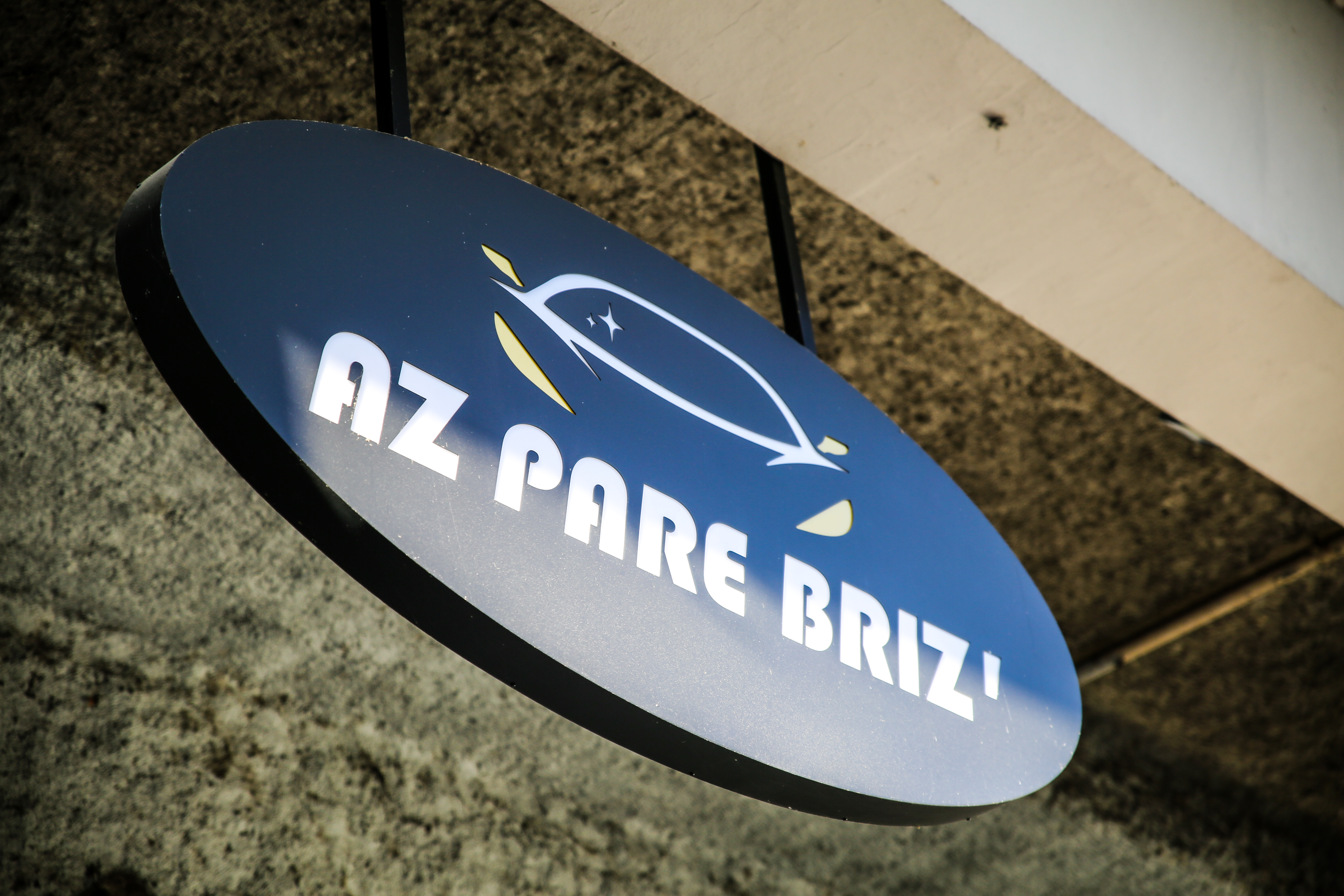 AZ PAREBRIZ carrosserie et peinture automobile