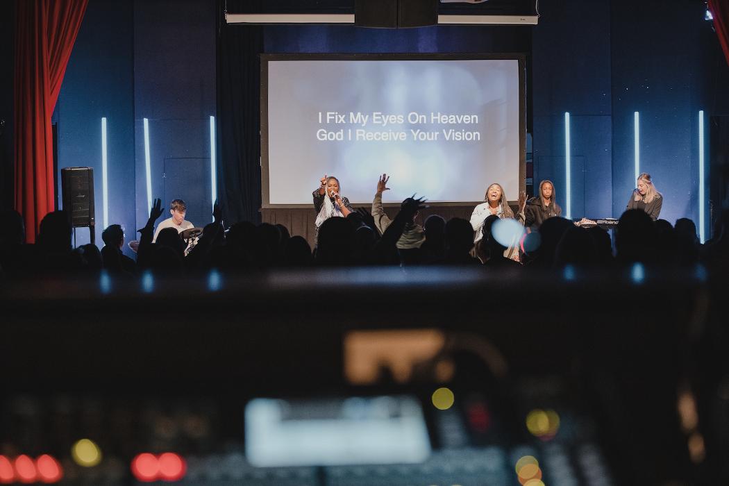 Elan Church - Aurora, IL