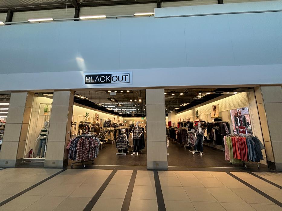 BLACKOUT, Sandstrasse in Urtenen-Schönbühl