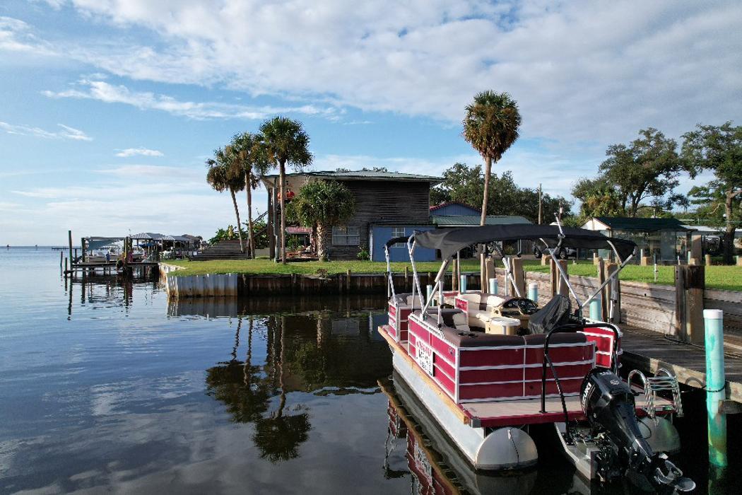 Hideaway Pontoon Rentals - Panama City, FL