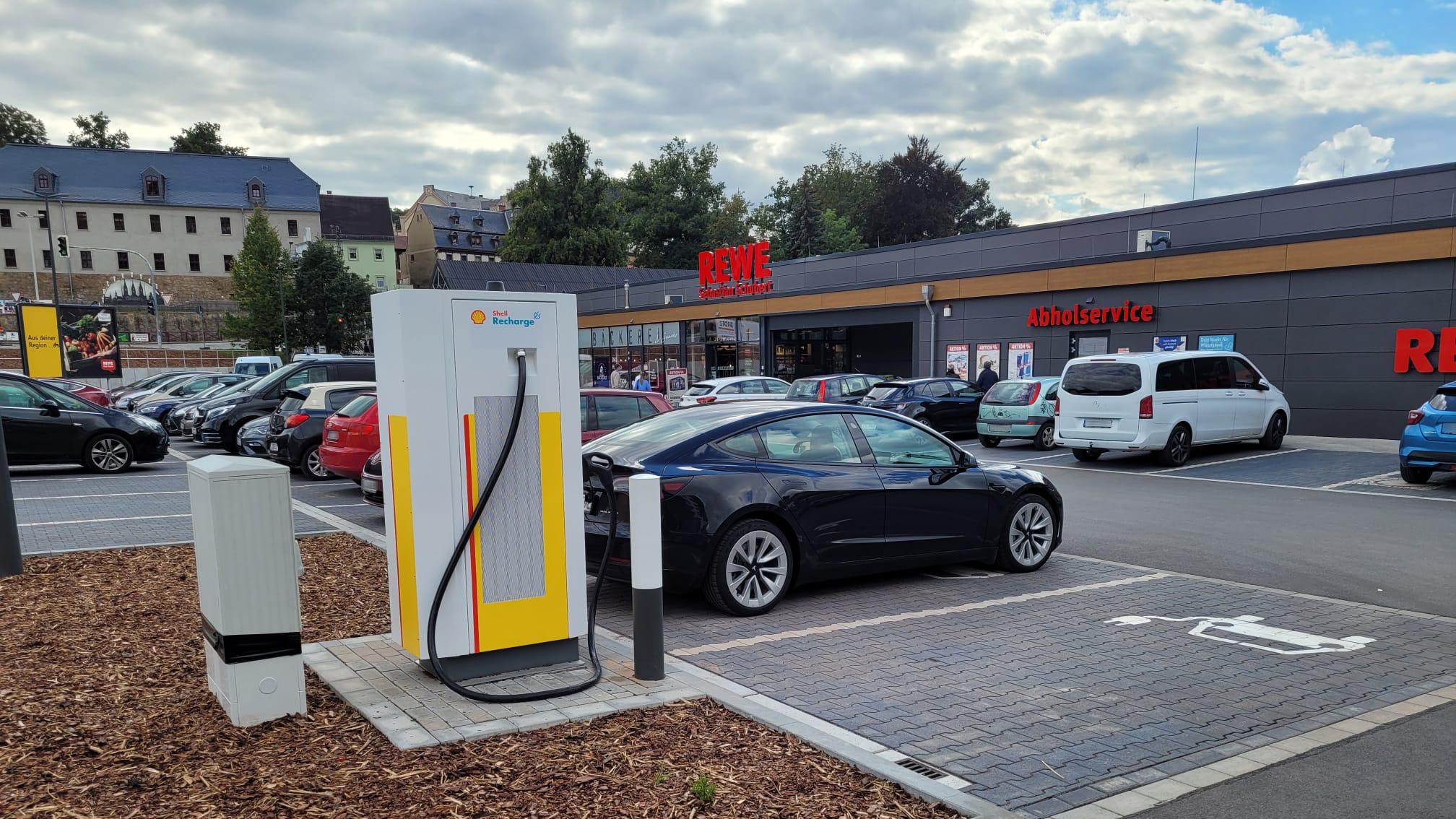 Shell Recharge Charging Station, Schneeberger Straße in Kirchberg