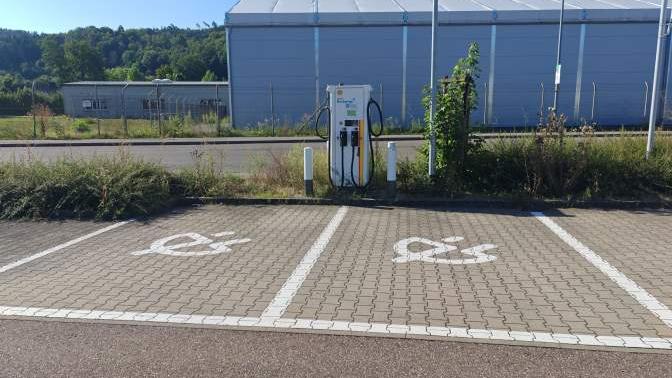 Shell Recharge Charging Station, Maierhofstraße in Lorch