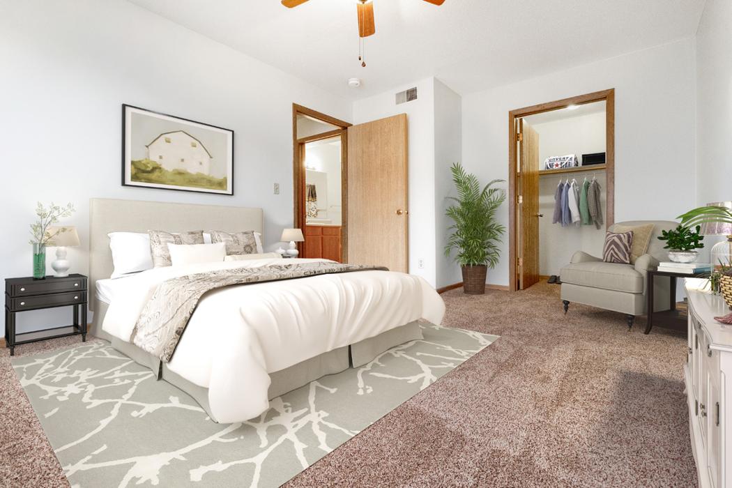 Edgewood Apartments - Cedar Rapids, IA