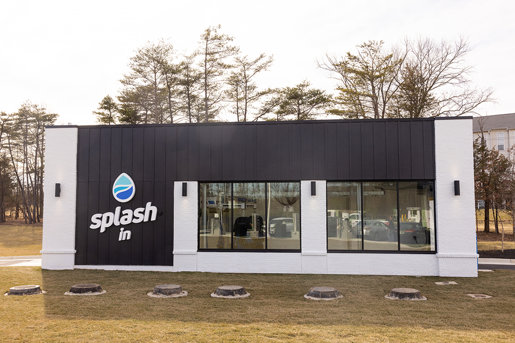 Get a car wash at Splash In located at 24755 Gum Spring Road, Chantilly, VA!